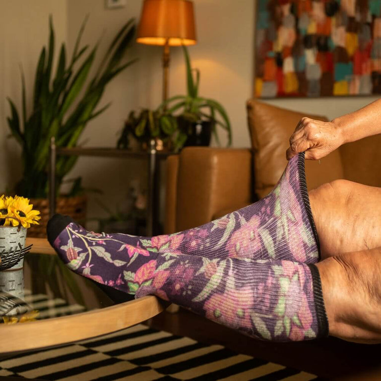 Dark Lavender EasyStretch™ Socks
