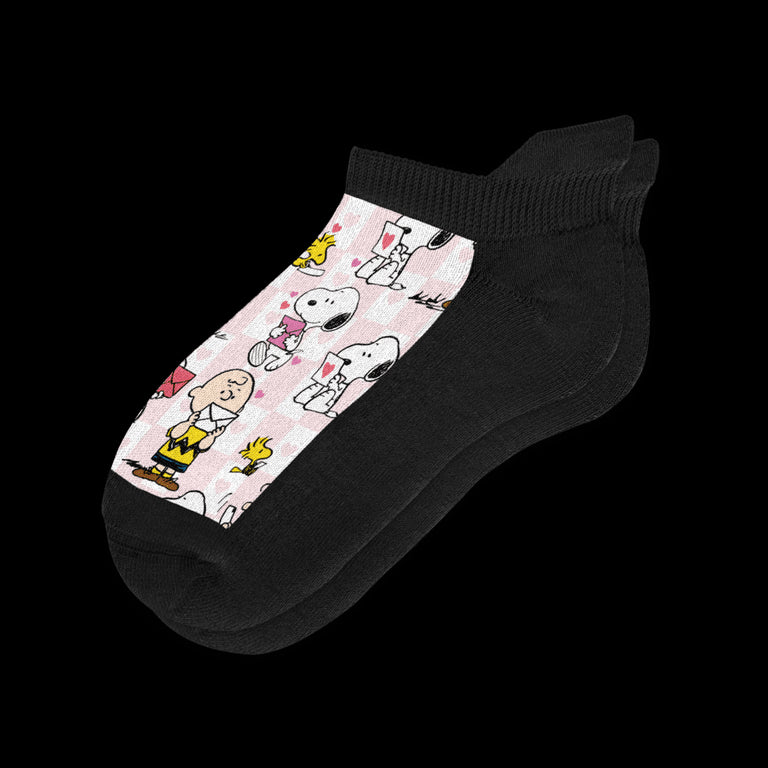 Love Letters Ankle Socks From Viasox Flat View